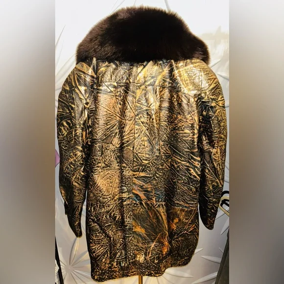 Vintage Jacobson’s Leathercraft black/gold jacket with black (*fox) fur collar. - Picture 3 of 10